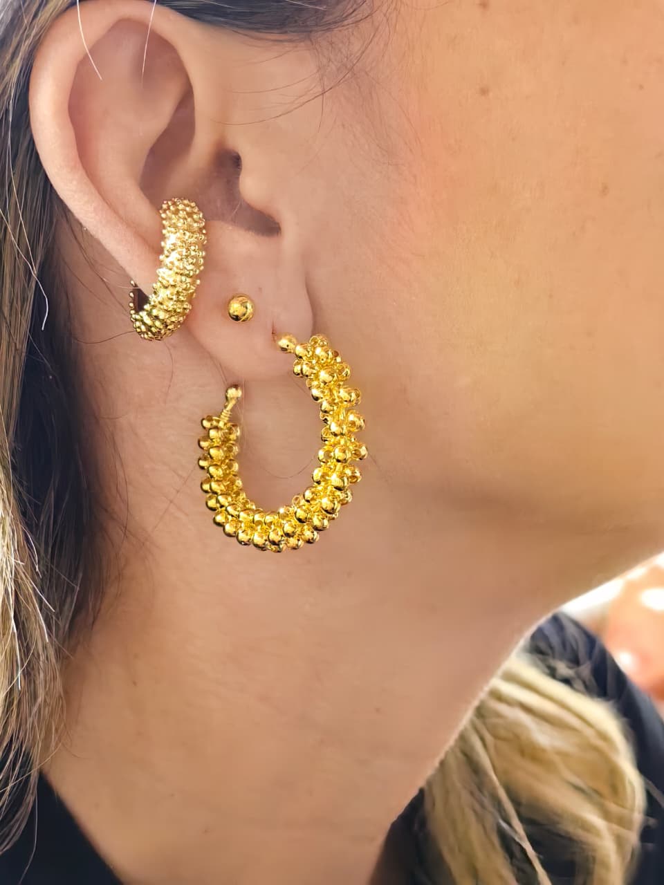 Candonga Granada – Inspiración frutal en joyas doradas