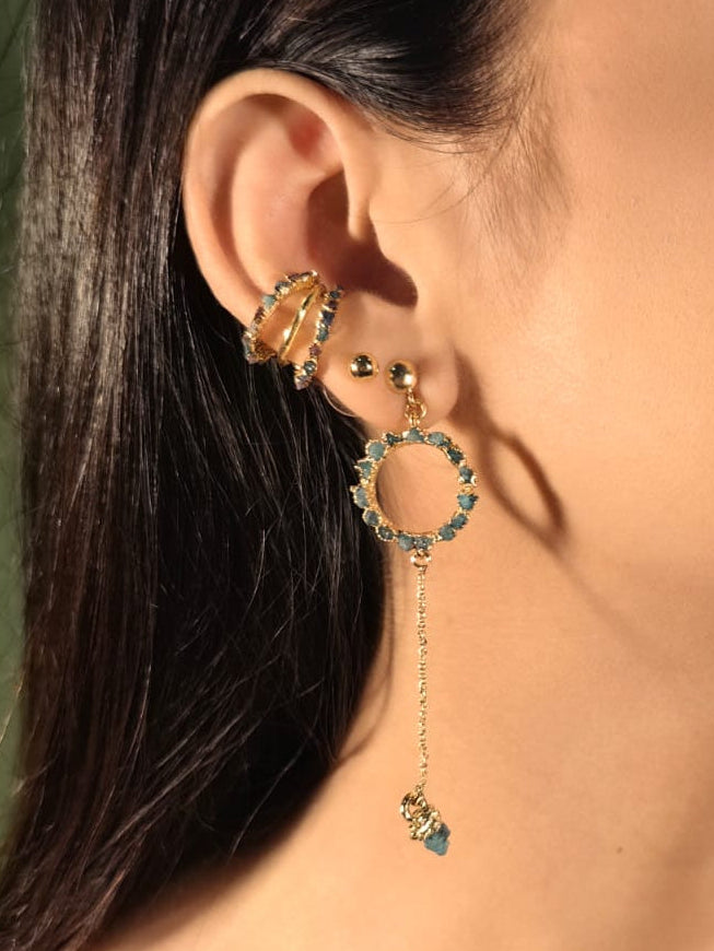 Arete toque esmeralda en bruto